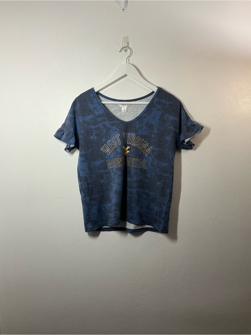 West Virginia Mountaineers Blue V-Neck Ruffle Sleeve Tee Size Small